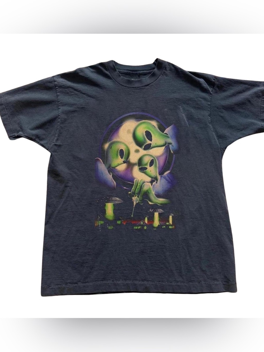 Gildan Black Alien Graphic T-Shirt Unisex